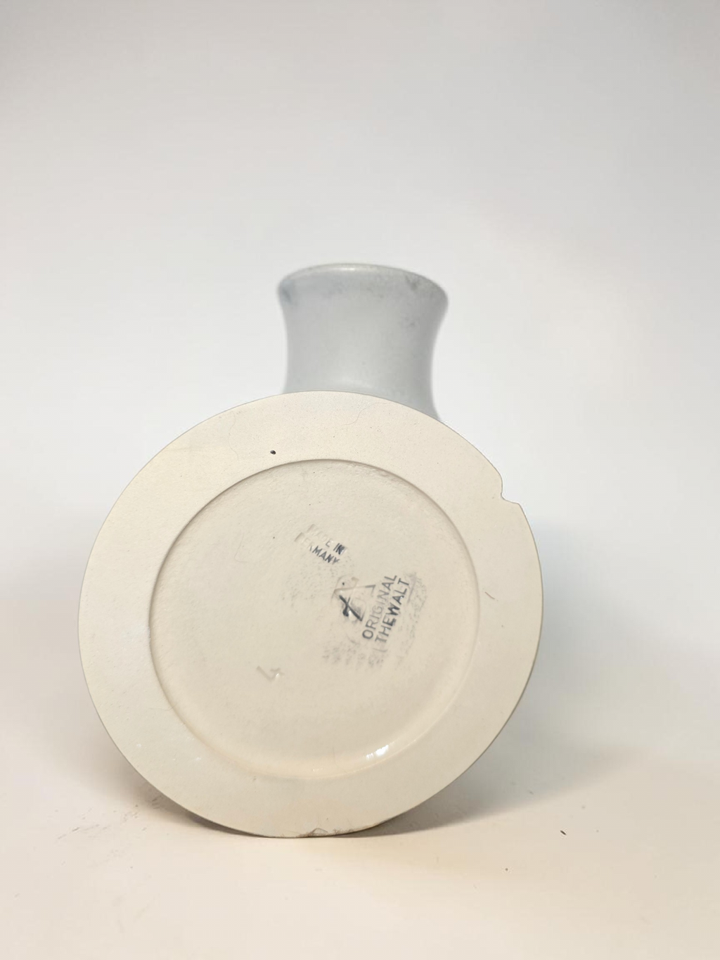 Antiker Bierkrug – Handarbeit im traditionellen Reliefstil